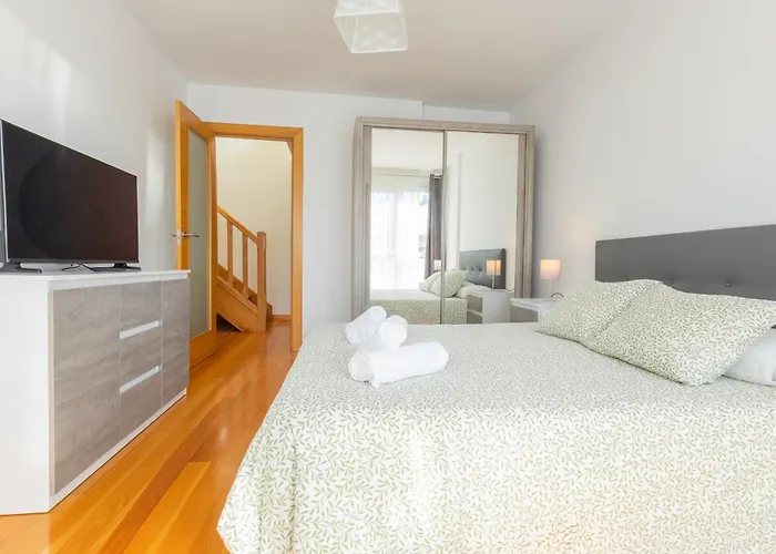 Apartment Atico Duplex I Terraza I Vistas Al Mar I Parking I Wifi Santander